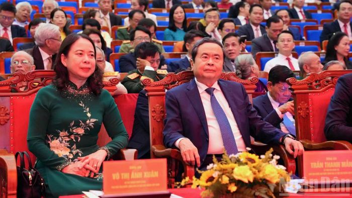 Các đại biểu tham dự chương trình. (Ảnh: ANH ĐÀO)