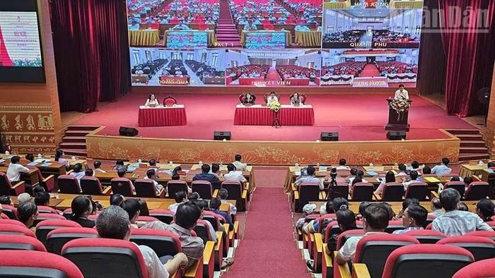 Quang cảnh hội nghị tiếp xúc cử tri Thanh Hóa. (Ảnh: Mai Luận)