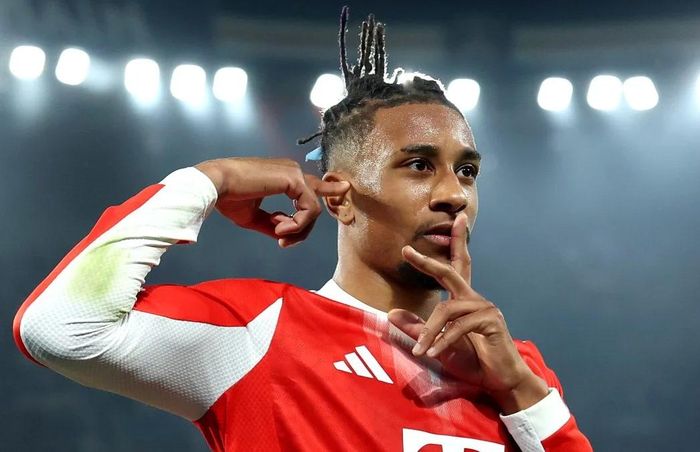 Michael Olise đang có phong độ rất tốt. Ảnh: Yahoo Sports
