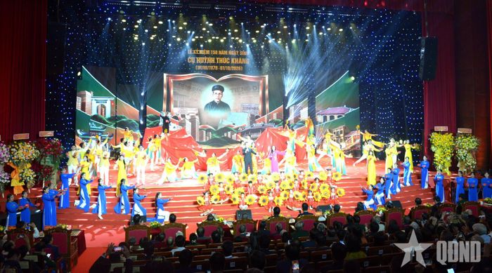  Chương trình nghệ thuật chào mừng.  