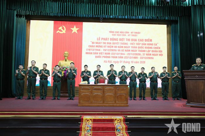  Các cơ quan, đơn vị ký kết giao ước thi đua.