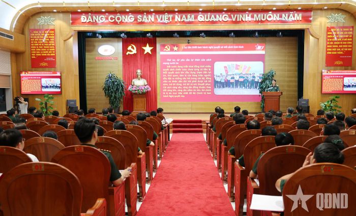 Quang cảnh hội nghị. 