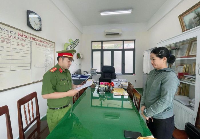 Cơ quan điều tra khởi tố bị can đối với Phạm Thị Minh Lý (ảnh trên) và Nguyễn Thị Như Ý.