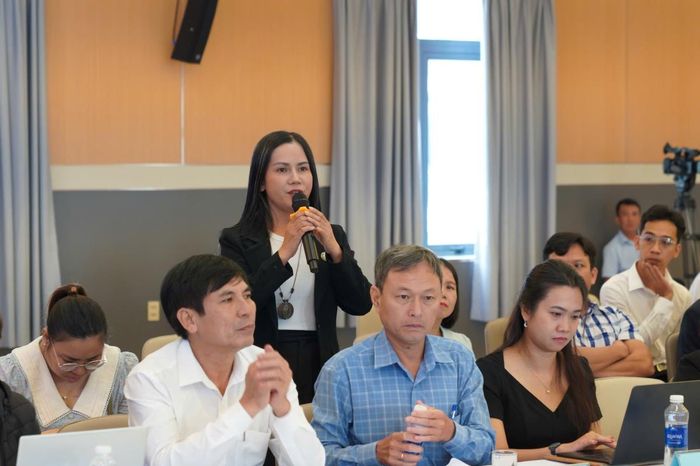 Các doanh nghiệp, tổ chức khởi nghiệp trình bày các vướng mắc tại hội thảo.