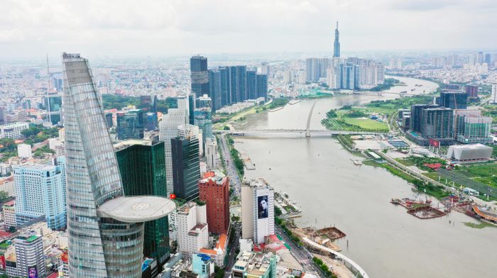  Không gian đô thị TPHCM phát triển dọc sông Sài Gòn. Ảnh: HOÀNG HÙNG 