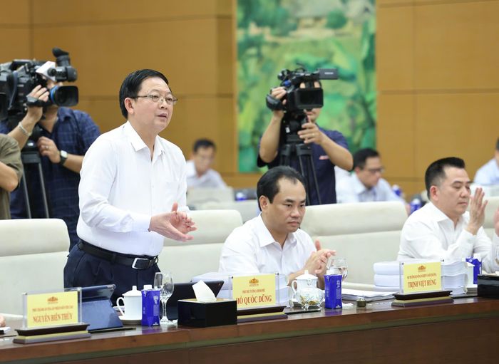 Phó Thủ tướng Chính phủ Hồ Quốc Dũng và các đại biểu dự họp. Ảnh: QUANG PHÚC