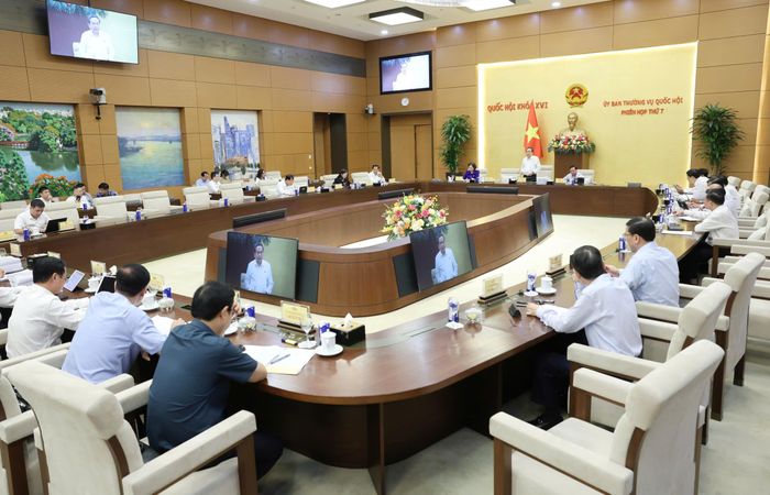 Các đại biểu tham dự phiên họp. Ảnh: QUANG PHÚC