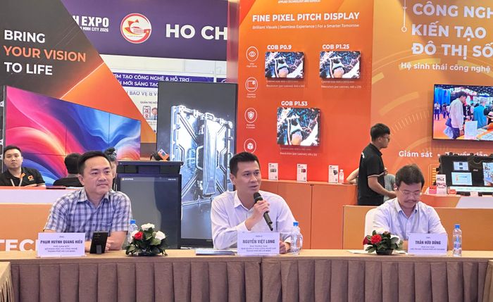  TS Nguyễn Việt Long, Phó Trưởng Ban quản lý Khu công nghệ cao TPHCM chia sẻ. Ảnh: BÙI TUẤN 