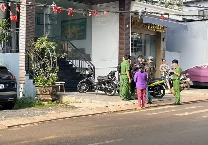Hiện trường vụ phụ nữ tử vong. Ảnh LVN