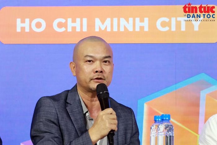 Ông Lê Sỹ Nhật, Tổng Giám đốc Công ty TNHH Công nghệ nông nghiệp Tân Bảo Sài Gòn chia sẻ tại tọa đàm.