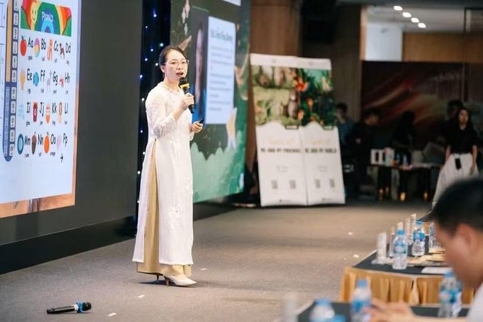 Chuyên gia giáo dục ThS. Trần Thùy Dương chia sẻ chuyên đề bồi dưỡng tiếng Anh cho giáo viên mầm non.