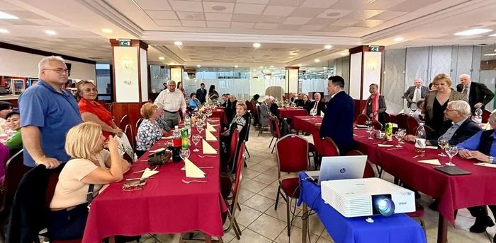 Các đại biểu tham gia buổi gặp mặt, giao lưu. (Nguồn: Đại sứ quán Việt Nam tại Hungary)