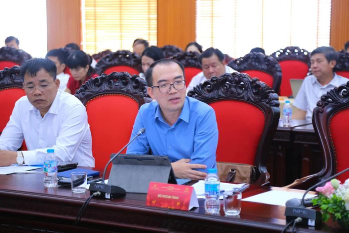 Phó Vụ trưởng Vụ Tổ chức Cán bộ Lê Đức Thiện phát biểu tại Hội nghị. (Ảnh: Trung Anh)