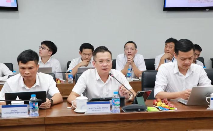 Phó Tổng giám đốc NSMO Nguyễn Quốc Trung phát biểu tại cuộc họp
