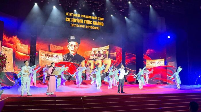 Chương trình nghệ thuật tại buổi lễ. (Ảnh: Tấn Việt)