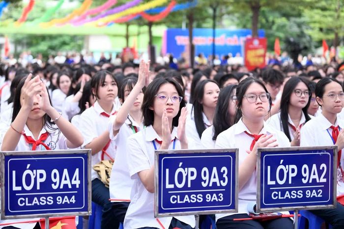 Học sinh trong lễ khai giảng năm học mới 2026-2027. Ảnh: Như Ý