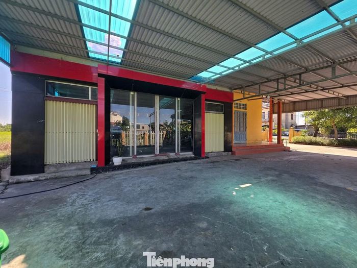 Một phần diện tích nhà văn hóa được sử dụng để kinh doanh phòng tập gym.