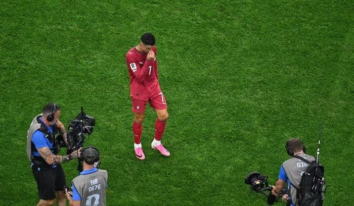 Ronaldo rời đội tuyển vì bất mãn với HLV Jesus?