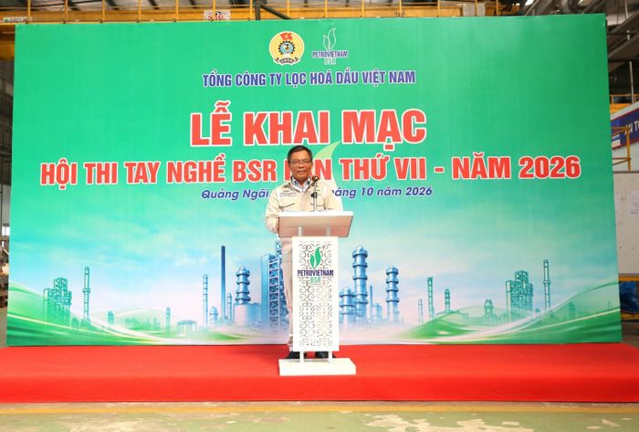Ông Cao Tuấn Sĩ - Giám đốc NMLD Dung Quất, Trưởng Ban Tổ chức Hội thi nhấn mạnh, việc đội ngũ kỹ sư, công nhân kỹ thuật có tay nghề chuyên môn vững vàng sẽ góp phần tạo nền tảng để NMLD Dung Quất vận hành an toàn, ổn định và hiệu quả.