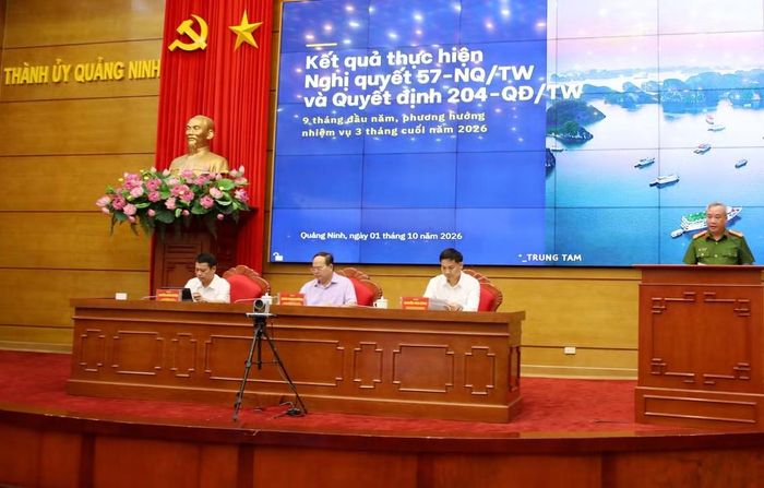 Đại tá Nguyễn Thuận, Phó Giám đốc Công an TP, Cơ quan thường trực Ban Chỉ đạo, báo cáo.