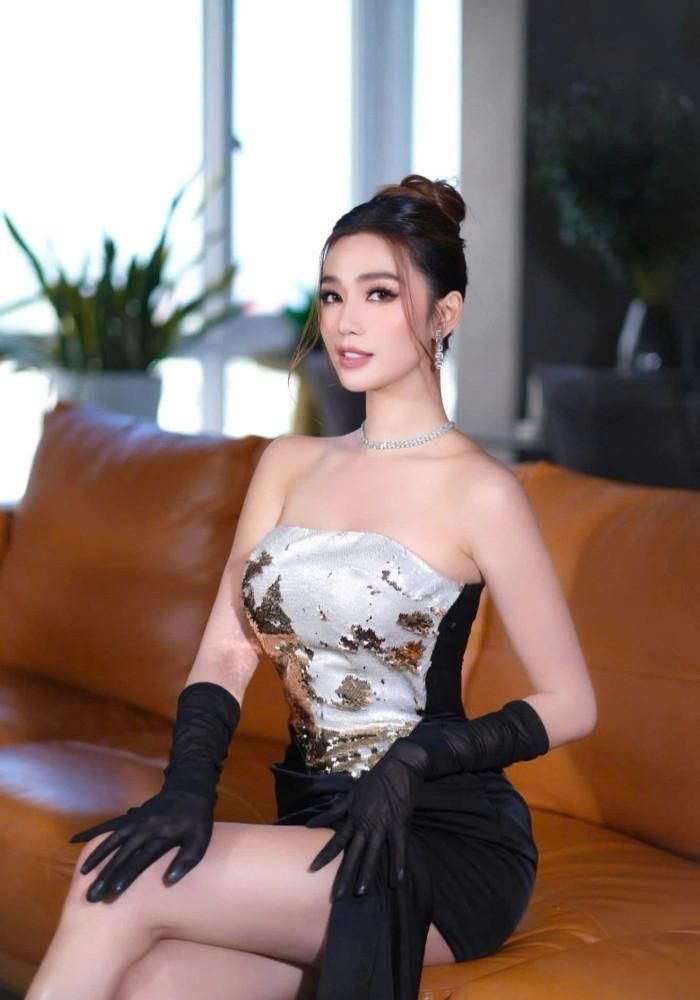 Diễn viên Khánh My "tái xuất" sau 8 năm vắng bóng showbiz. 