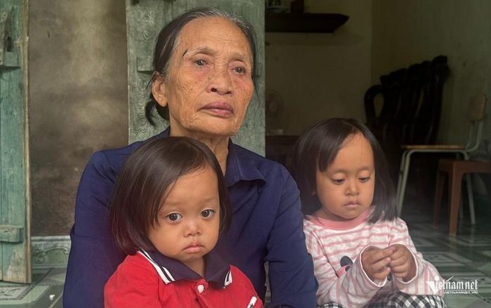 Mong ước của bà Hảo là Linh và Ngân đều khỏe mạnh để được đến trường như những bạn cùng trang lứa