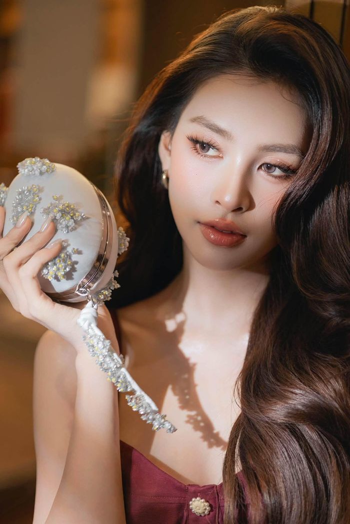 Hoa hậu Tiểu Vy đẹp không tỳ vết.
