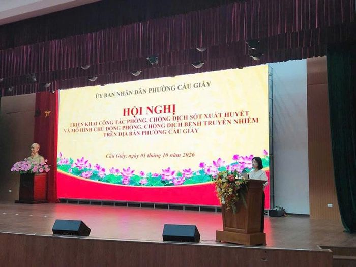 Đồng chí Nguyễn Thị Thu Hà - PCT UBND phường phát biểu chỉ đạo tại hội nghị.