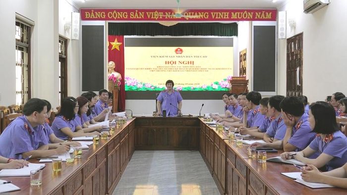 Đoàn công tác làm việc với VKSND Khu vực 6 - Lào Cai.