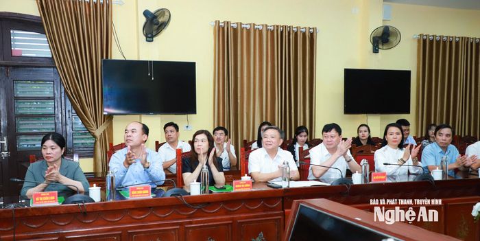 Lãnh đạo, cán bộ các Sở: Giáo dục và Đào tạo; Văn hóa, Thể thao và Du lịch tại chương trình. Ảnh: Thành Duy