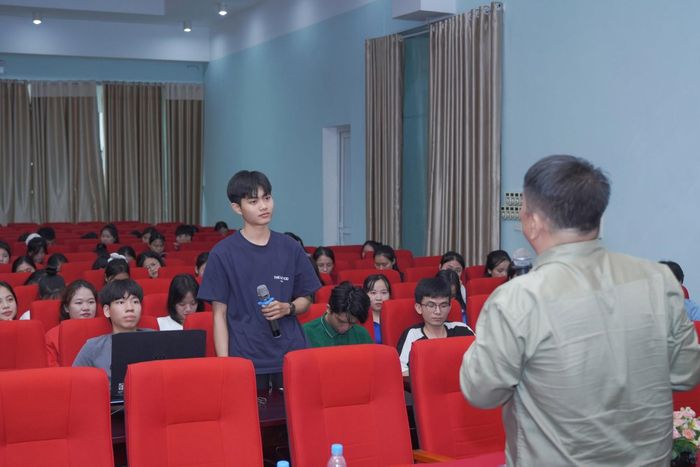 Trường Đại học Hà Tĩnh luôn tạo cơ hội để sinh viên phát huy năng lực, tích cực tham gia TECHFEST.