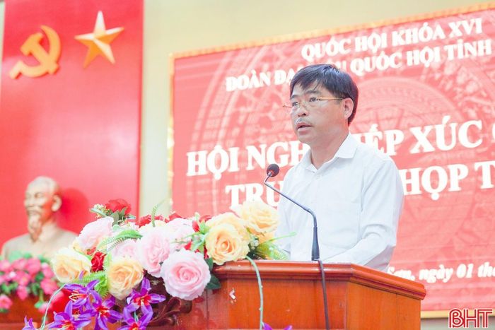 Cử tri Lê Văn Hoàng (xã Hương Sơn) nêu một số kiến nghị về lĩnh vực tài chính ngân sách và đầu tư xây dựng cơ bản.