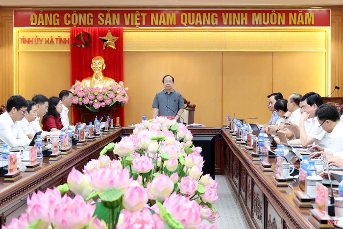 Toàn cảnh cuộc họp.