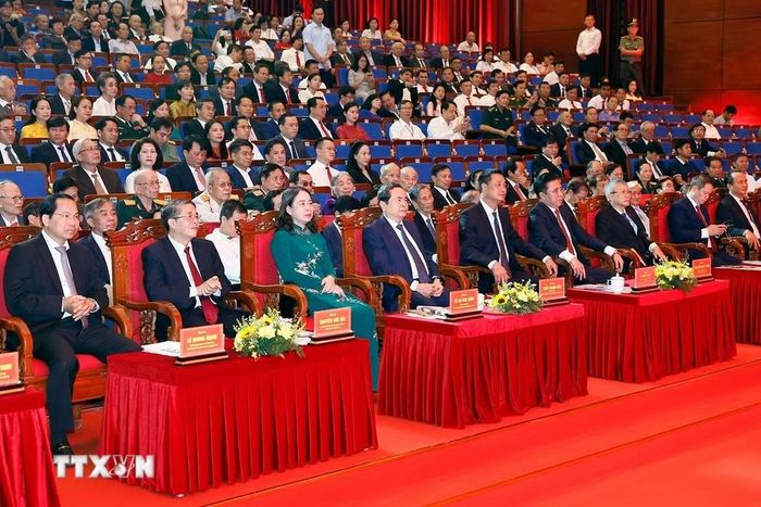 Chủ tịch Quốc hội Trần Thanh Mẫn, Phó Chủ tịch nước Võ Thị Ánh Xuân và đại biểu dự Lễ kỷ niệm. (Ảnh: Doãn Tấn/TTXVN)