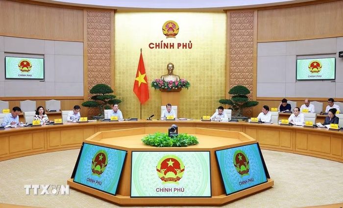 Thủ tướng Lê Minh Hưng chủ trì Hội nghị Ban Thường vụ Đảng ủy Chính phủ về công tác đánh giá, xếp loại cán bộ. (Ảnh: Dương Giang/TTXVN)