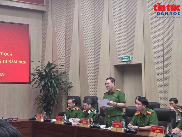 Đại tá Phạm Trường Giang, Phó Cục trưởng Cục Cảnh sát điều tra tội phạm về tham nhũng, kinh tế, buôn lậu (C03, Bộ Công an).