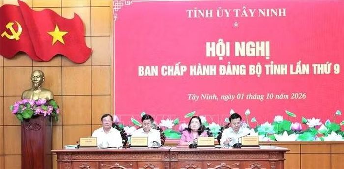 Thường trực Tỉnh ủy Tây Ninh chủ trì Hội nghị. Ảnh: Thanh Bình/TTXVN