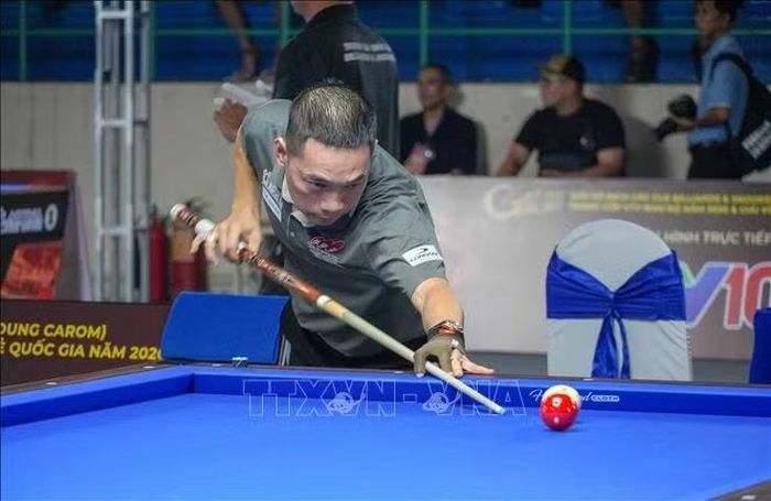 Các cơ thủ thi đấu nội dung Carom 1 băng chiều 1/10.