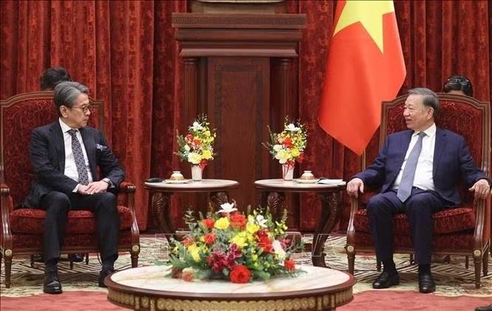 Tổng Bí thư, Chủ tịch nước Tô Lâm tiếp ông Maeda Tadashi, Chủ tịch Hội đồng quản trị Ngân hàng Hợp tác Quốc tế Nhật Bản (JBIC). Ảnh: Thống Nhất/TTXVN.