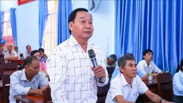 Cử tri Nguyễn Văn Mỹ (70 tuổi), ấp Khởi Hà, xã Cầu Khởi, đề nghị tăng cường kiểm soát, xử lý vi phạm và công khai kết quả thu hồi tài sản trong các vụ án. Ảnh: Minh Phú/TTXVN