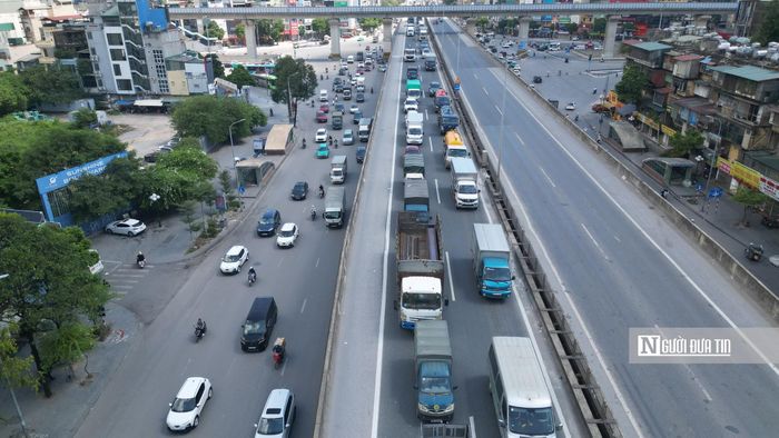 Việc này đồng nghĩa cách xử lý khi phương tiện gặp sự cố trên tuyến cũng phải thay đổi. Cục CSGT cho rằng phương án cần được đánh giá tổng thể về tốc độ, phân làn, biển báo, tín hiệu và các điều kiện an toàn trước khi lựa chọn.