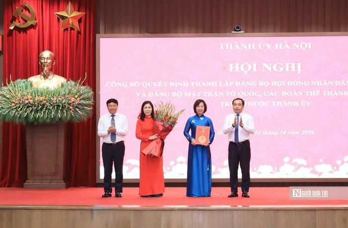 Bà Bùi Huyền Mai - Chủ tịch Ủy ban MTTQ Việt Nam Thành phố được chỉ định giữ chức Bí thư Đảng ủy Đảng bộ Mặt trận Tổ quốc, các đoàn thể Thành phố Hà Nội (Ảnh: Quang Thái).