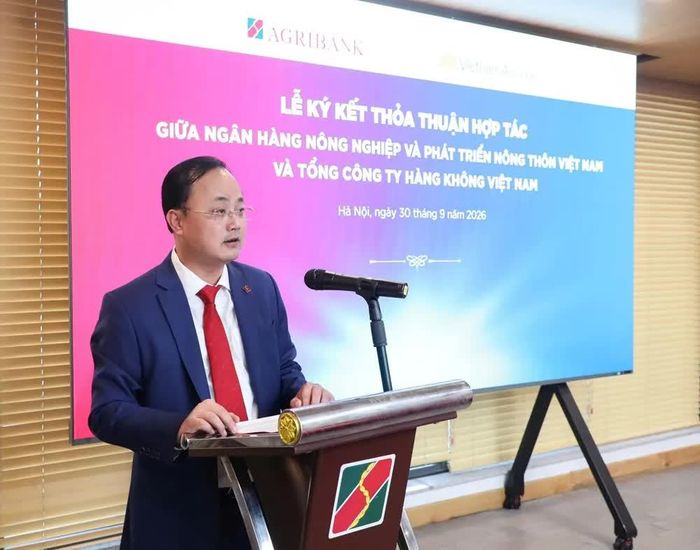 Ông Tô Huy Vũ - Bí thư Đảng ủy, Chủ tịch HĐTV Agribank phát biểu tại Lễ ký kết