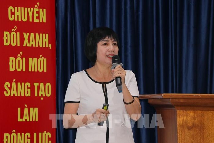 Phó Giáo sư, Tiến sĩ Nguyễn Thị Thanh Phượng, Viện trưởng Viện Công nghiệp Môi trường thành phố (IEI) phát biểu tại hội thảo. Ảnh: Thanh Vũ - TTXVN 