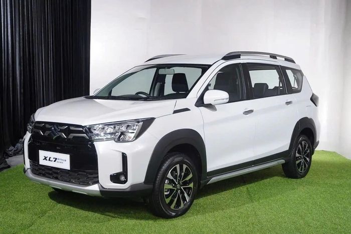 Suzuki XL7 cũng nhiều khả năng có phiên bản nâng cấp tại Việt Nam.