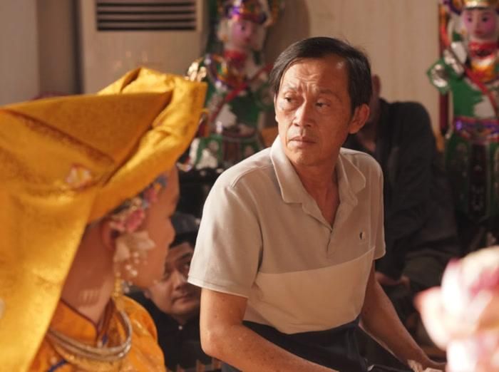 Vai thầy Thạch trong Người Được Chọn tiếp tục cho thấy sự cẩn trọng của NSƯT Hoài Linh khi lựa chọn những nhân vật có chiều sâu về văn hóa và tâm lý.