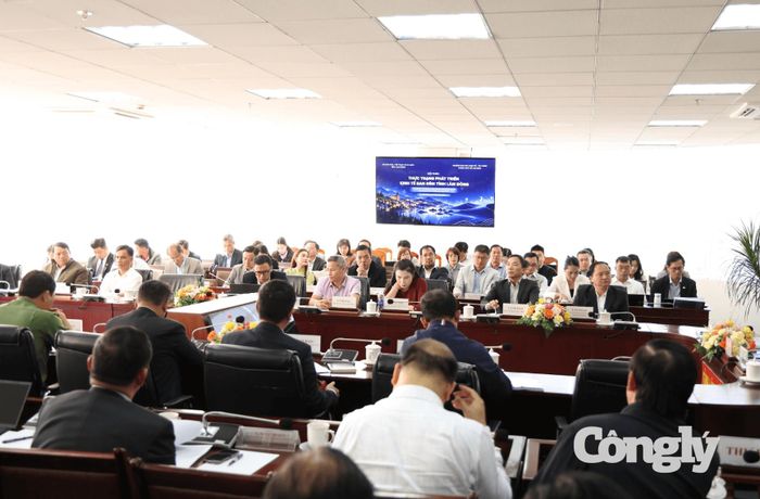 Các đại biểu tham dự Hội thảo khoa học về phát triển kinh tế ban đêm tỉnh Lâm Đồng.