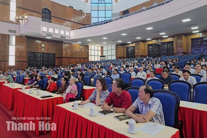 Các đại biểu dự Hội nghị.