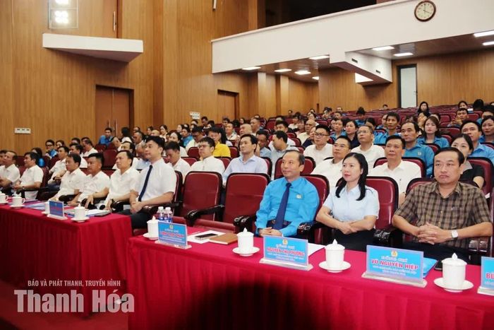 Các đại biểu dự hội nghị.