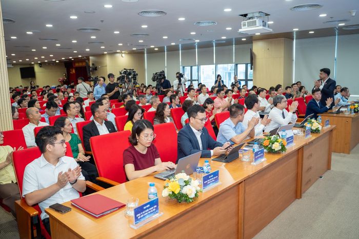 Hội nghị được tổ chức theo hình thức đối thoại trực tiếp, cởi mở nhằm nhận diện và tháo gỡ triệt để các khó khăn, vướng mắc trong hoạt động đầu tư, sản xuất, kinh doanh, phát triển thị trường và tiếp cận nguồn lực cho doanh nghiệp. Ảnh: Sở KH&CN